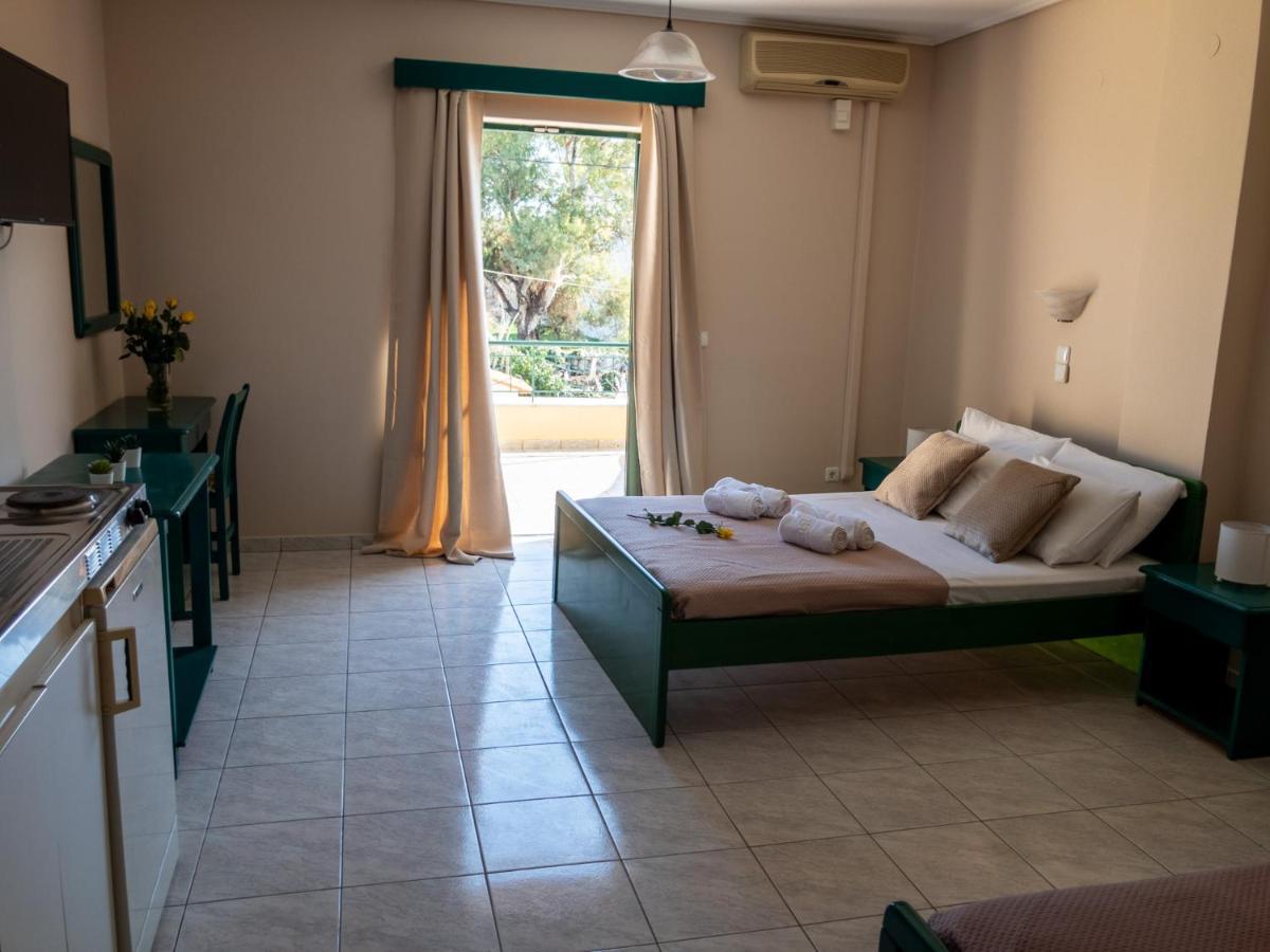 C.Katopodis Center Apartment นีดรี ภายนอก รูปภาพ