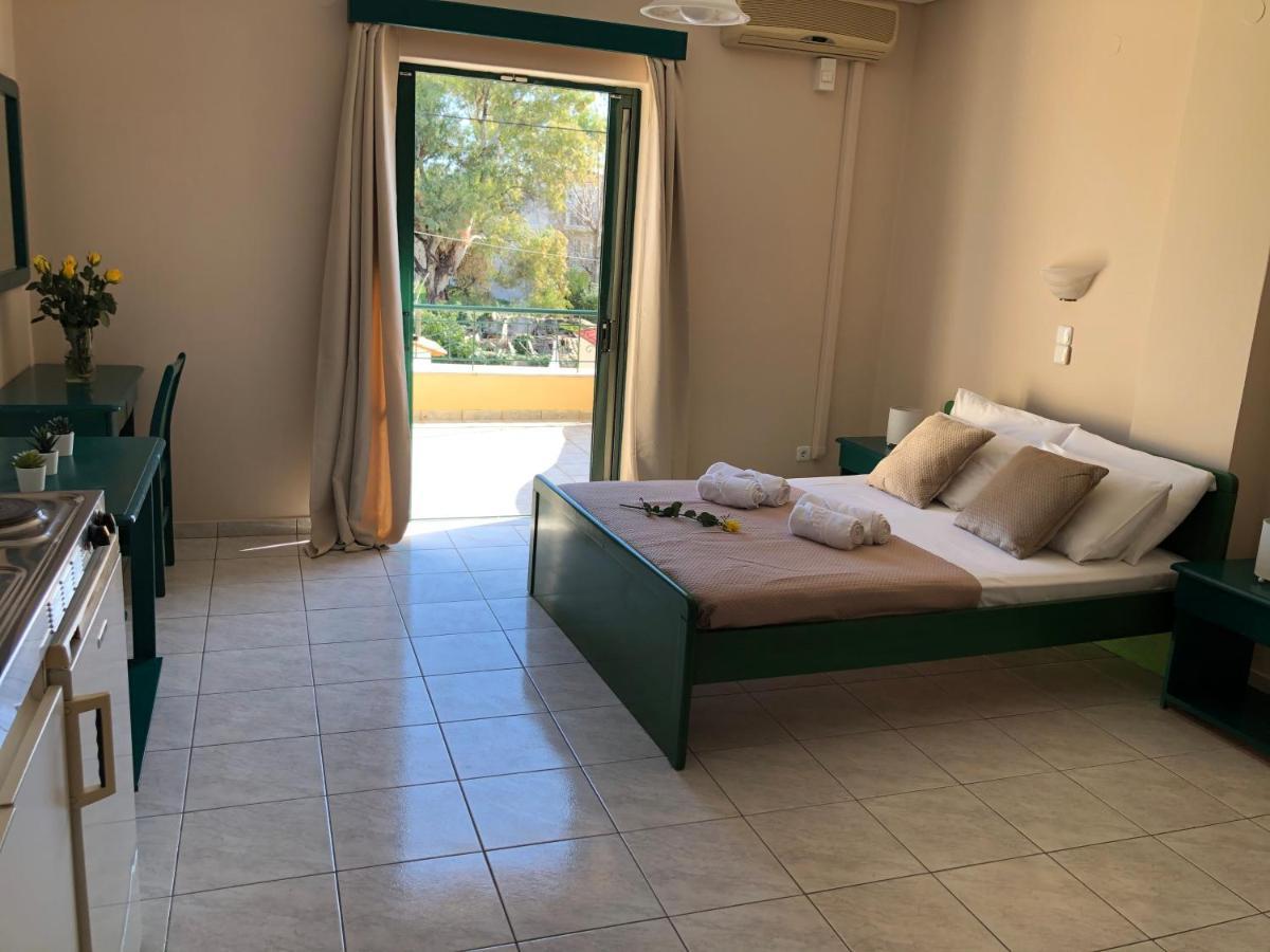 C.Katopodis Center Apartment นีดรี ภายนอก รูปภาพ