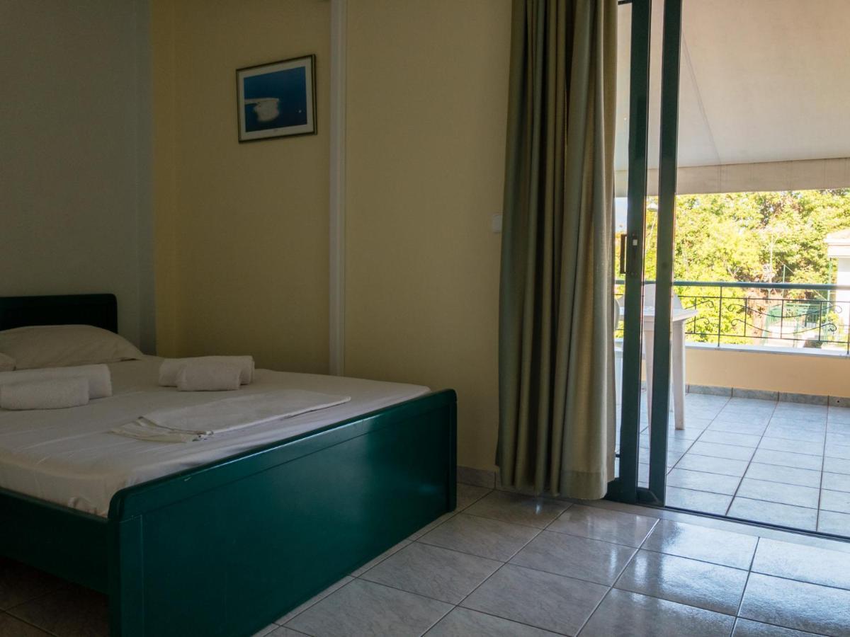C.Katopodis Center Apartment นีดรี ภายนอก รูปภาพ