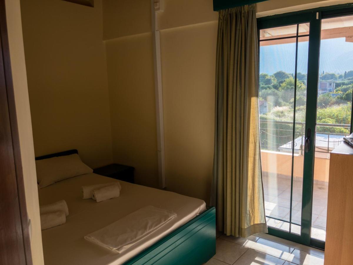 C.Katopodis Center Apartment นีดรี ภายนอก รูปภาพ
