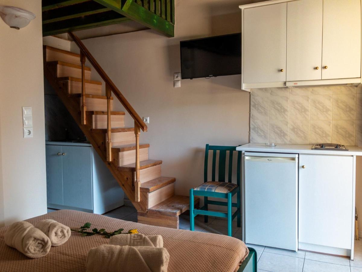 C.Katopodis Center Apartment นีดรี ภายนอก รูปภาพ
