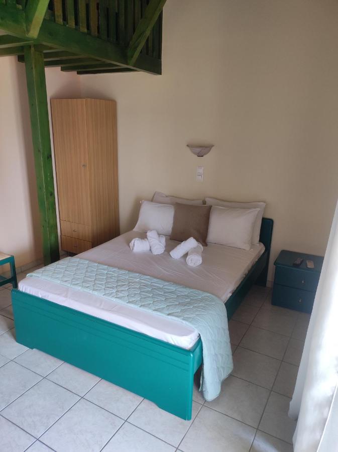 C.Katopodis Center Apartment นีดรี ภายนอก รูปภาพ