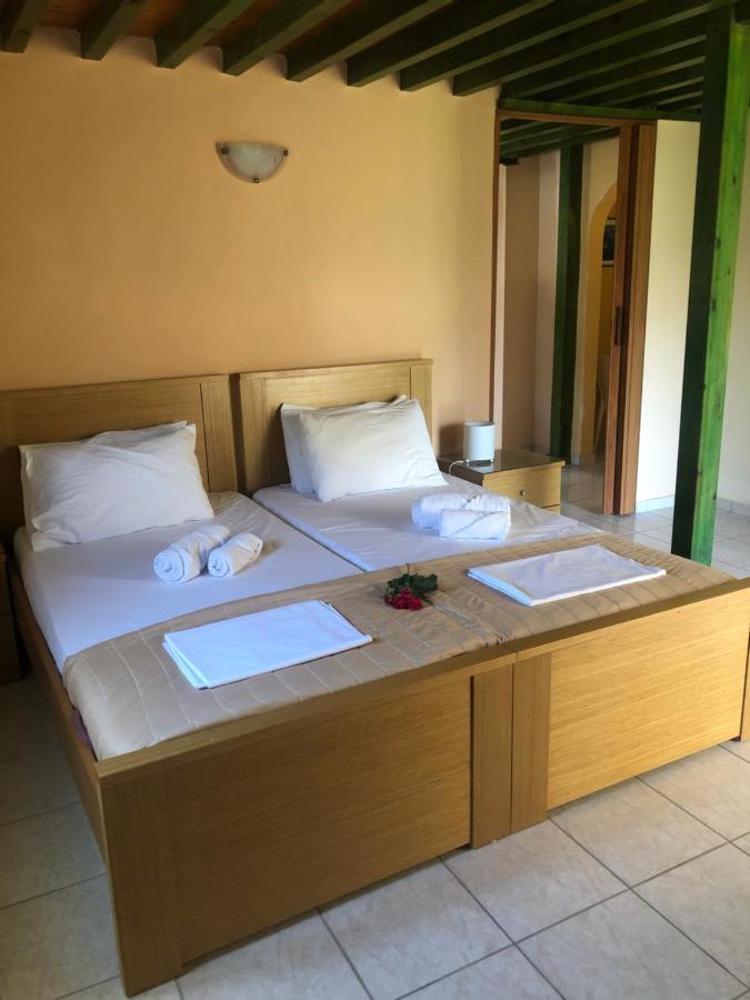 C.Katopodis Center Apartment นีดรี ภายนอก รูปภาพ